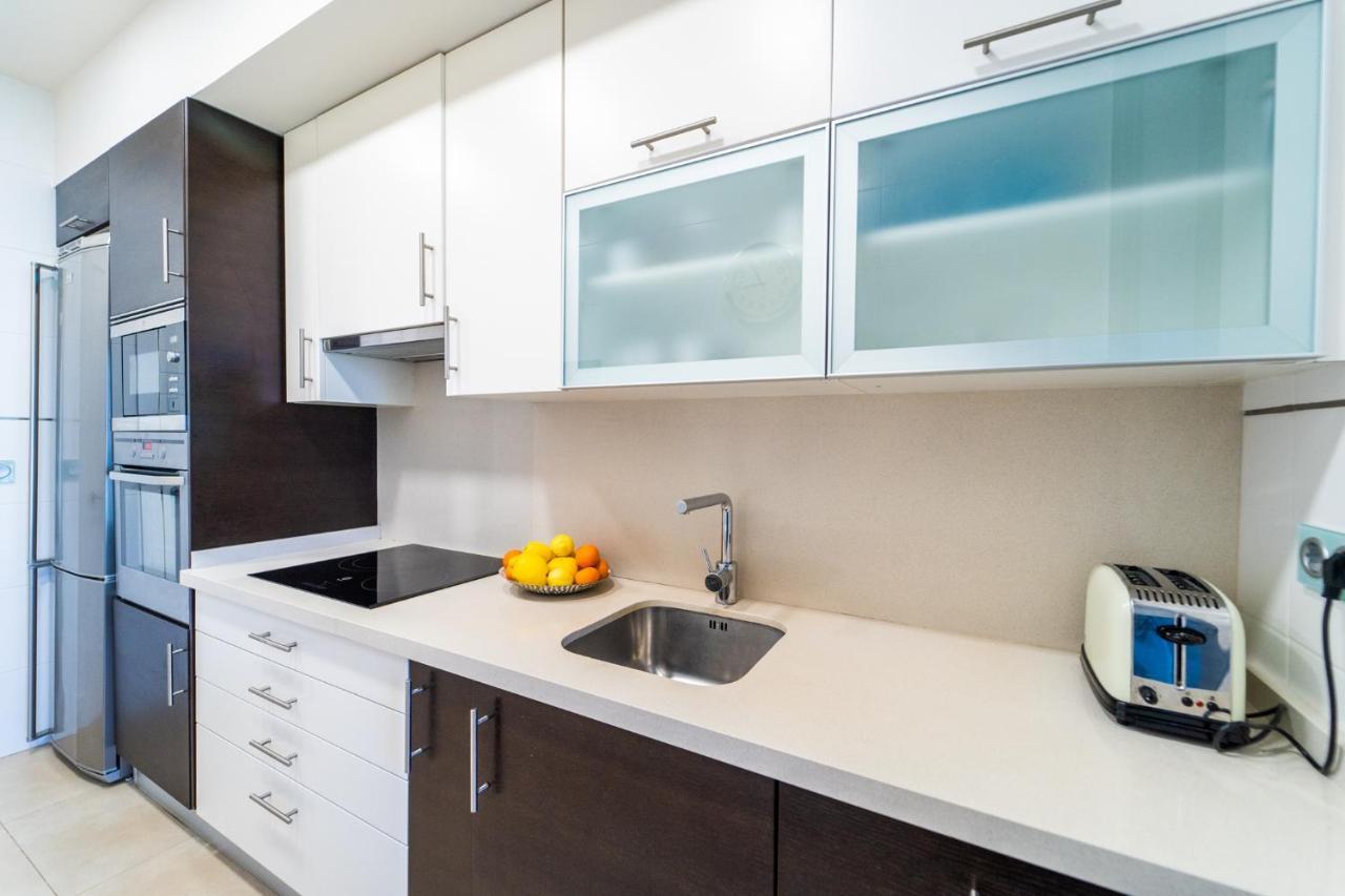 Primera línea de mar con piscina, gimnasio y parking 2 hab y 2 baños Villajoyosa Exterior foto
